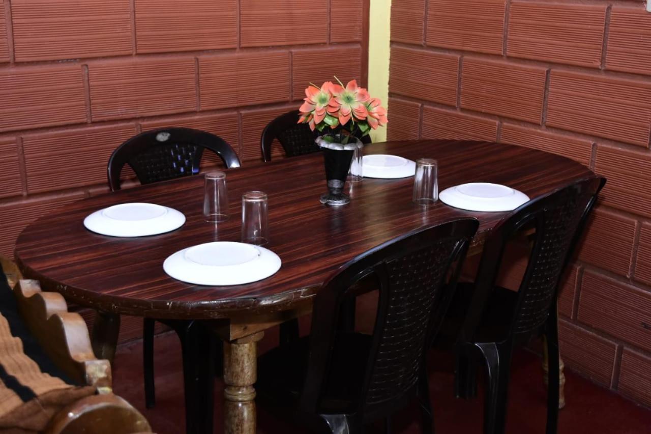 Eshwari Cottage Madikeri Kültér fotó